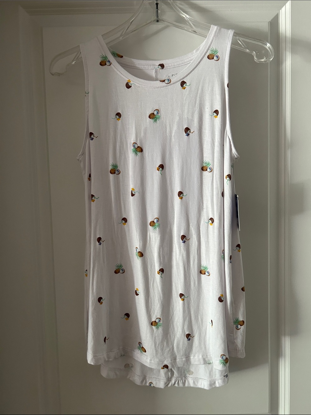 Apt. 9 White Tank Top with Brown & Green Coconut Print Small NWT